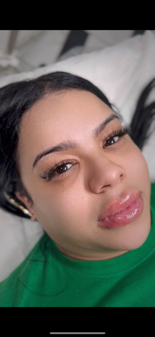 Before eyebrow tattoo